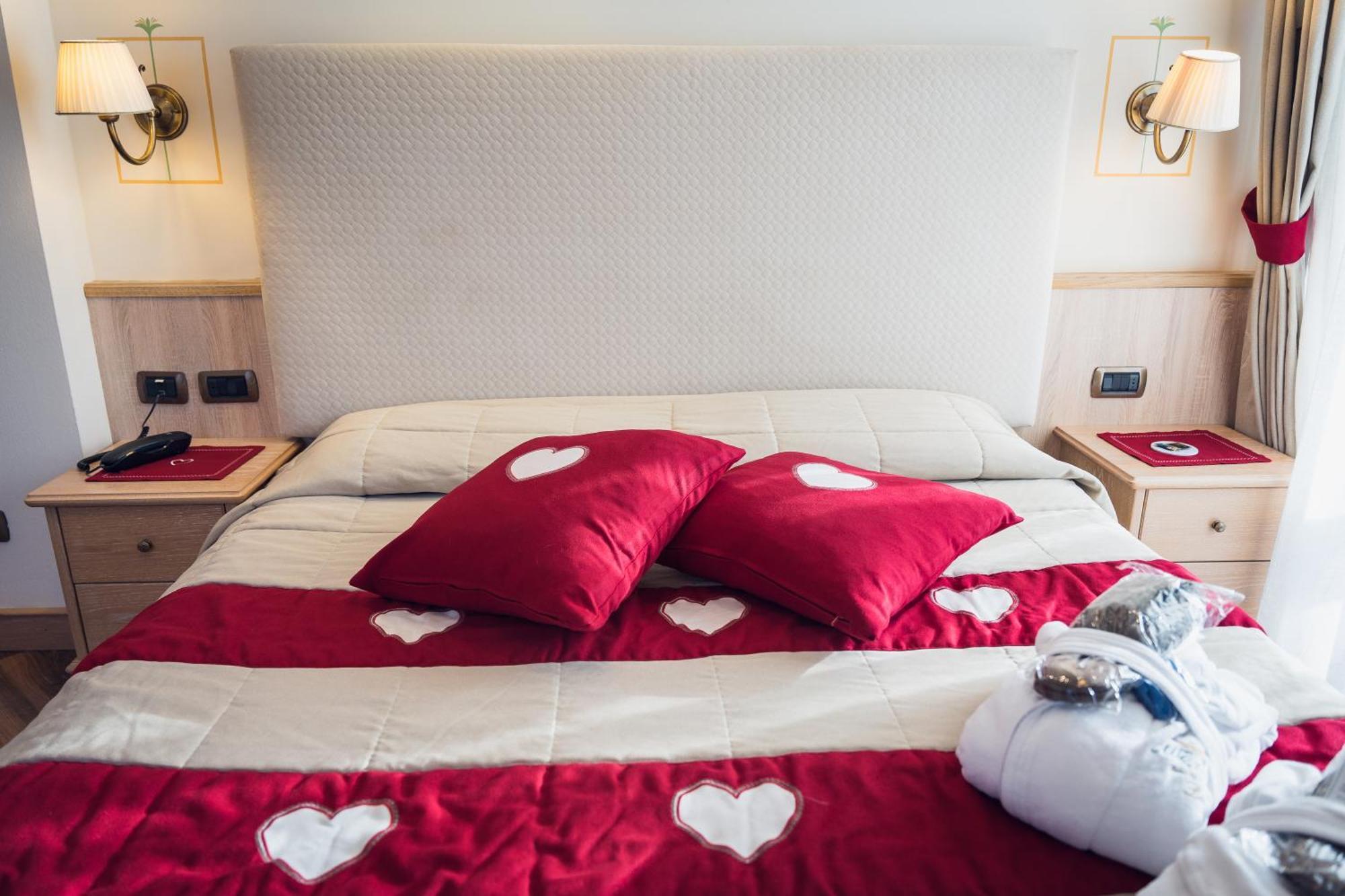 Hotel Alle Alpi Моена Екстер'єр фото