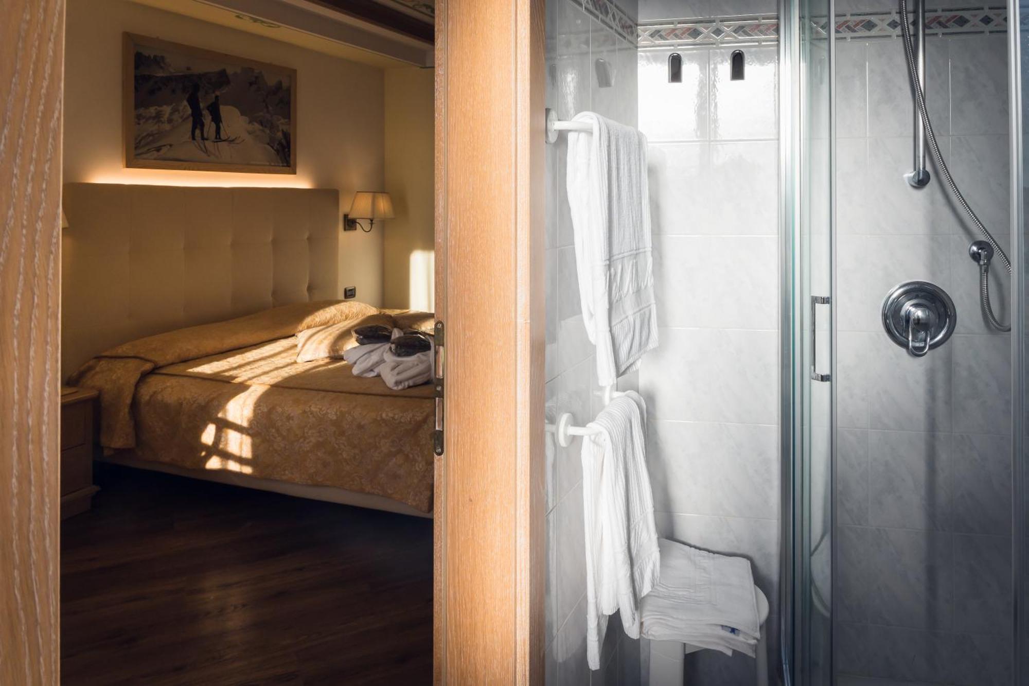 Hotel Alle Alpi Моена Екстер'єр фото