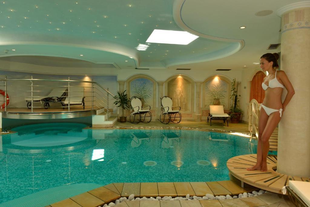 Hotel Alle Alpi Моена Екстер'єр фото