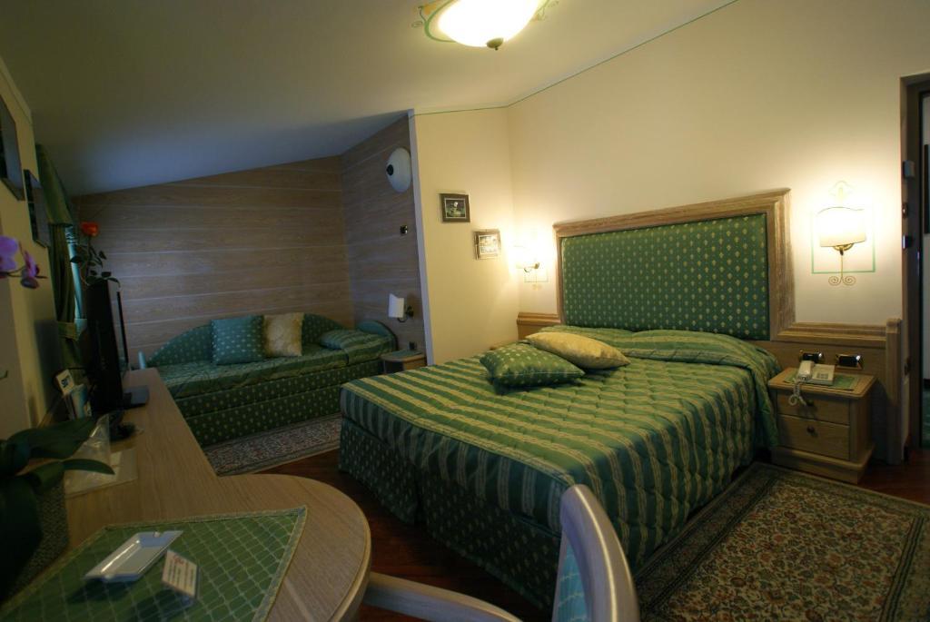 Hotel Alle Alpi Моена Номер фото